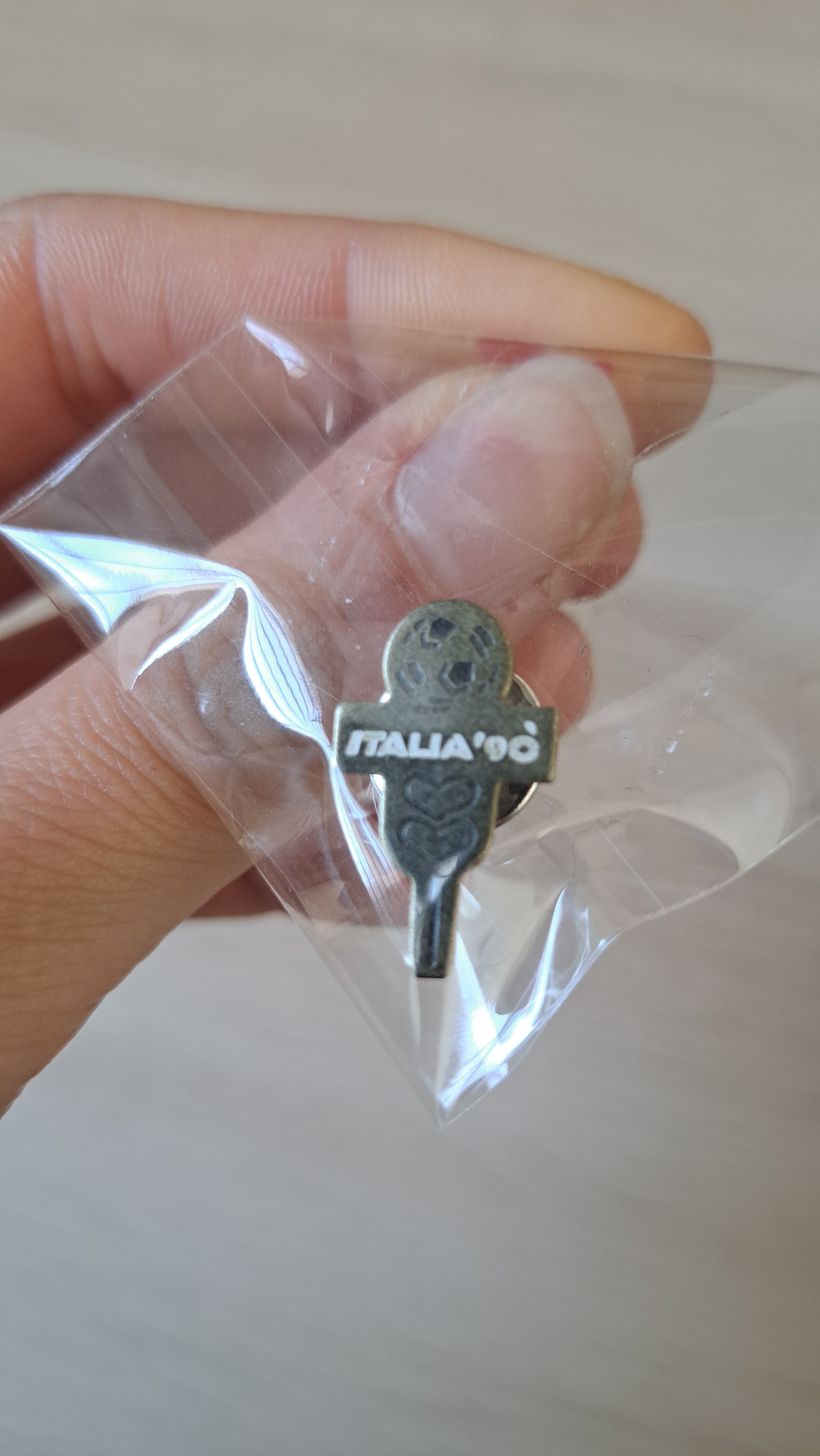 Spilla pin italia 90